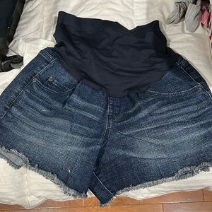 A-glow maternity jean shorts. New without tags.